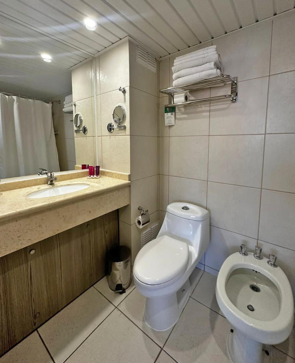 Hotel Frontera Plaza Темуко Стая снимка